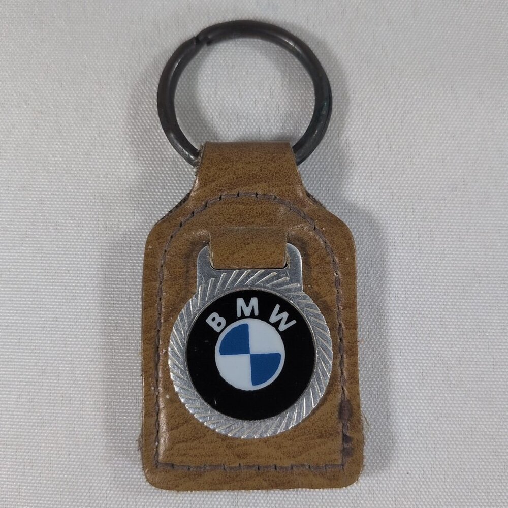 Vintage BMW Brown Leather Keychain Silver Metal Car Ring Automotive Accessory